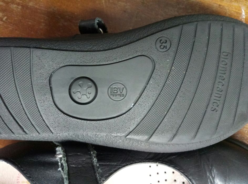 Кожаные туфли р.35