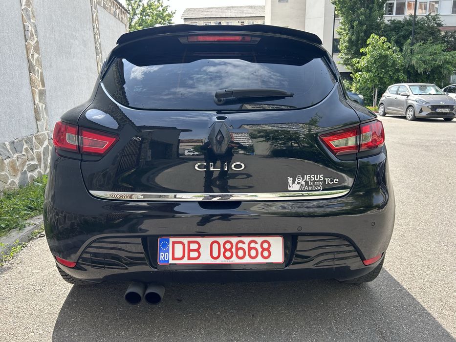 Renault clio IV Night&Day  2013 0.9 tce 90 cp