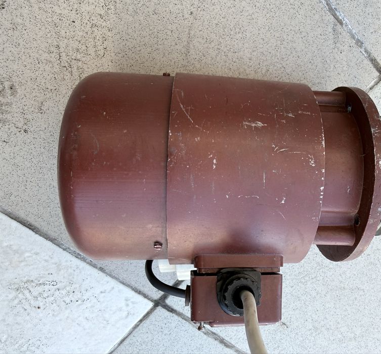 Ел мотор  250 вата