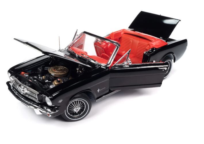 Macheta auto Ford Mustang Convertible (1964.5) 1:18 AutoWorld