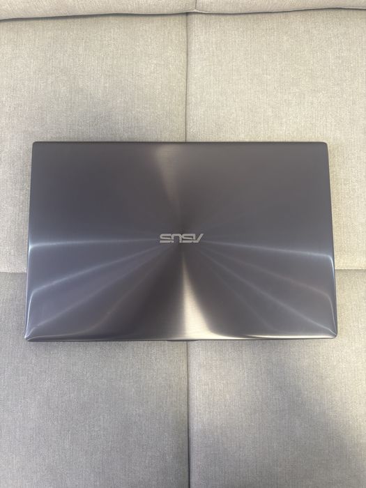 Ноутбук ультрабук asus