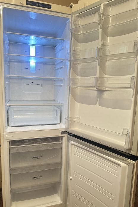 Продам Холодильник LG no frost