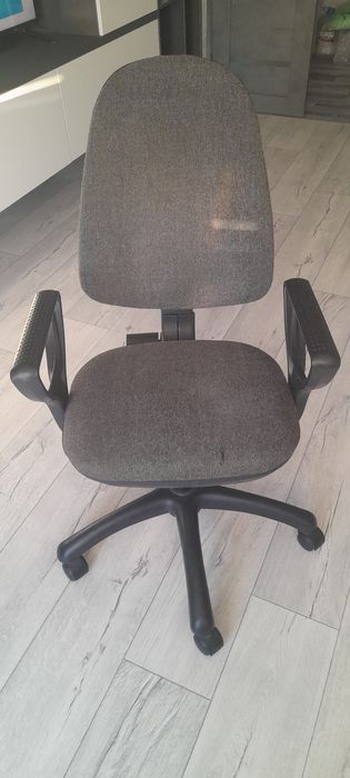 Стул компьютерный