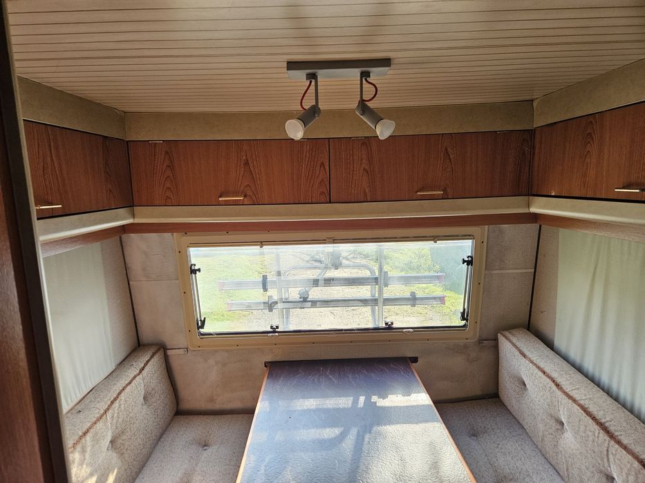 Каравана Hobby къмпинг Смокиня