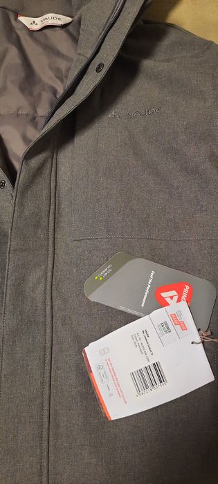 Geaca toamna-iarna Vaude primaloft waterproof mar M noua