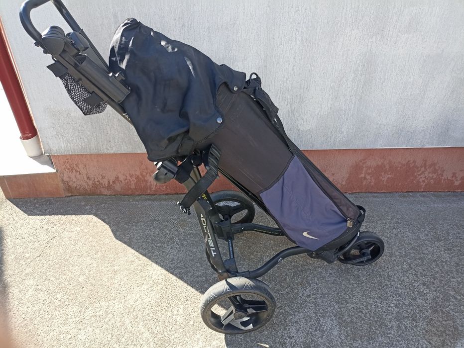 crose golf cu husa și carucior