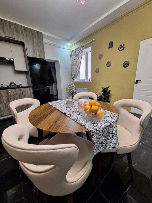 Дом 3 комнаты 1.3 сотки Азербайджанский центр, Мирабадский р-н