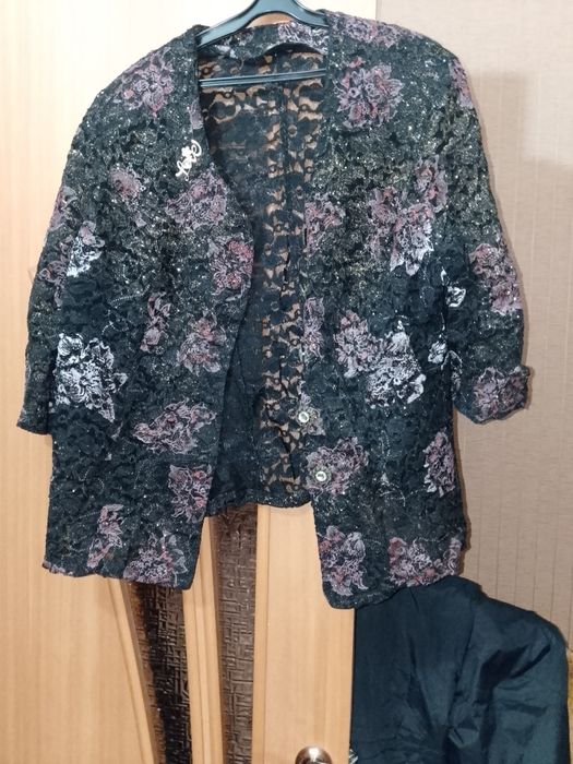 Продам большие платья