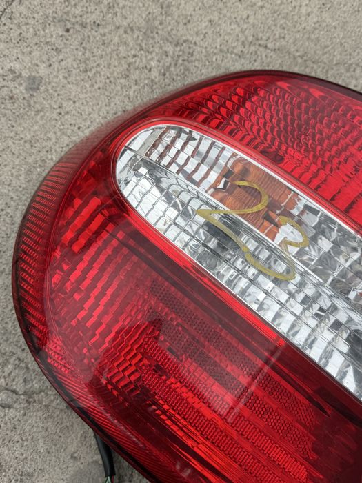 задний Плафон Camry30 Usa