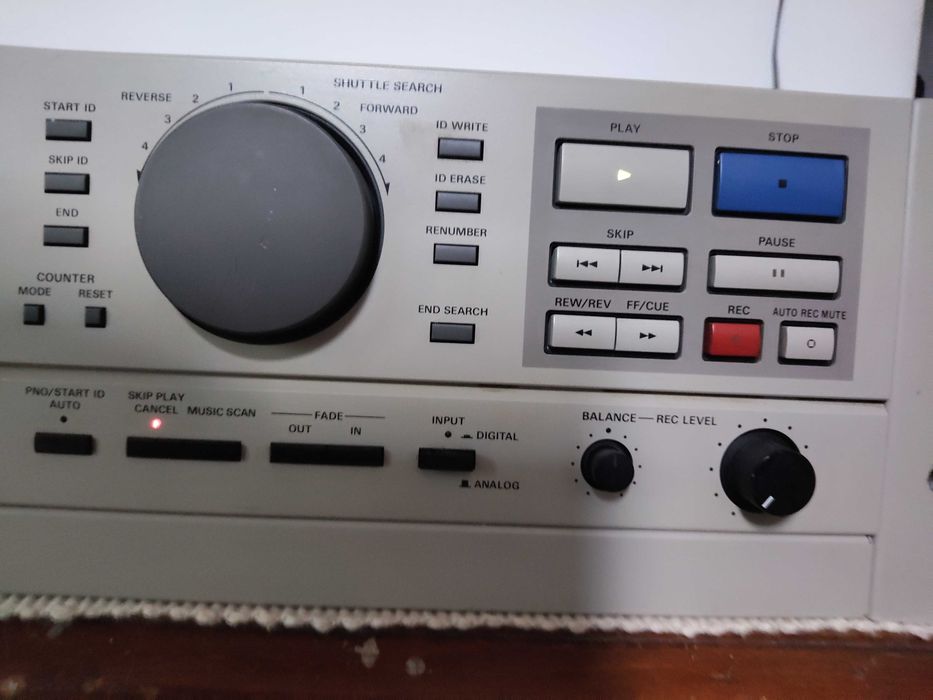 Panasonic SV- 3700 DAT recorder profesional