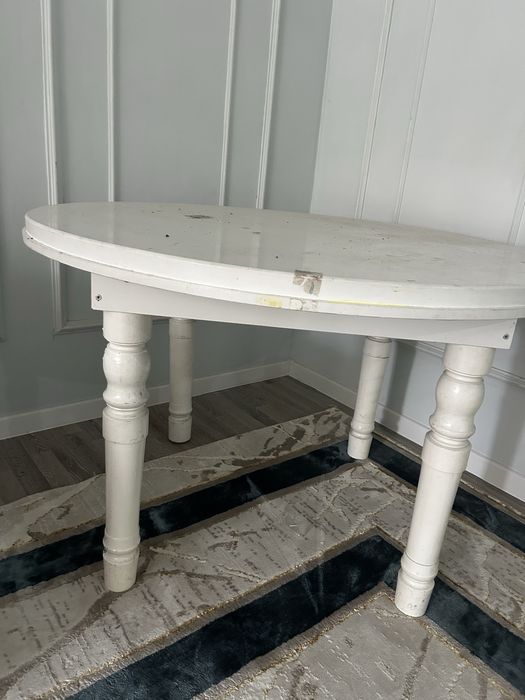 Продам стол круглый