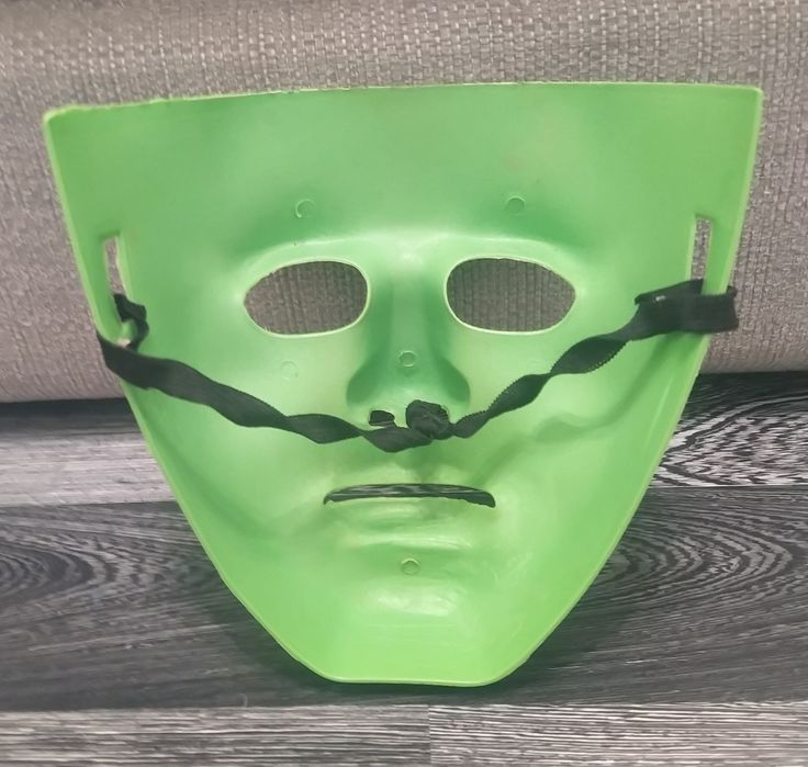 Маска ( Зелената маска).
