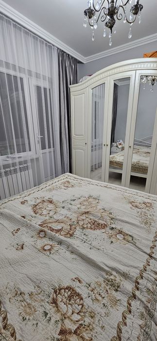 Продам квартиру 4-х комнатный