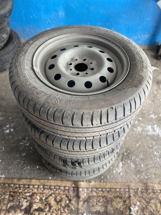 Диски с резиной от ваз 14,15,приора, гранта