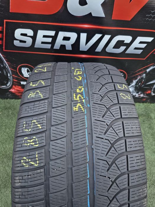 285 35 21 Pirelli 2025