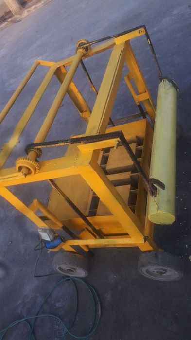 Apparat. Shlakoblok ishlab chiqarish uchun