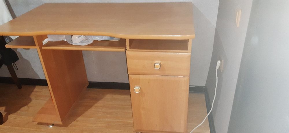 Продаётся шкафы и прочее