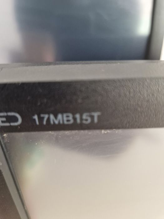 Monitoare Touchscreen LG 19" si 17"