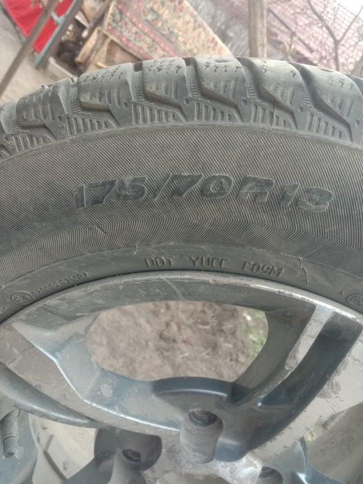 Продам диски с резиной