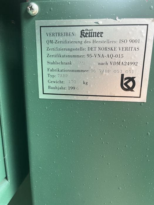 Dulap arme . Rastel . Seif arme !