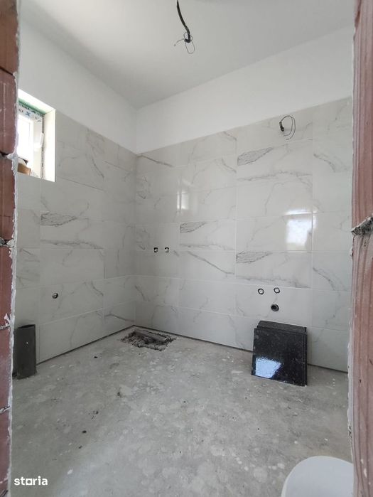 FARA COMISIOANE casa cu 4 camere 2 bai terasa regim PARTER la cheie