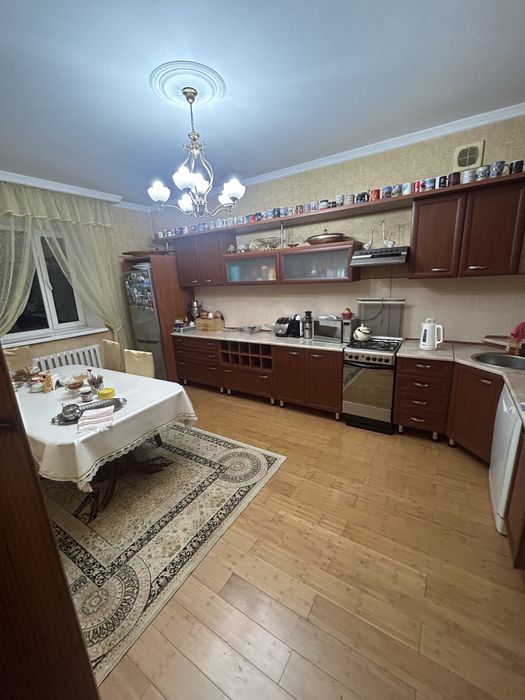 Продам кухню