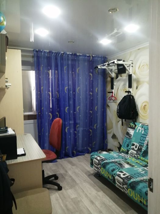 Продам шторы,тюль