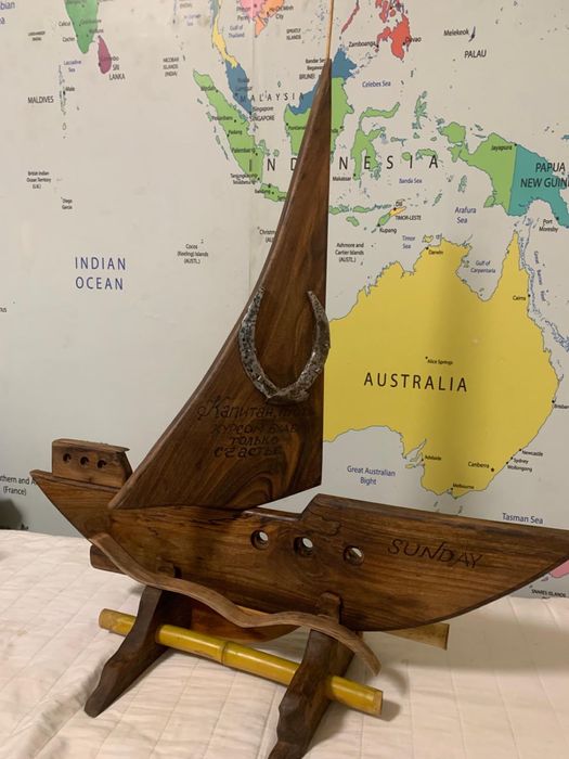 Изработване на мебели и украси от масив