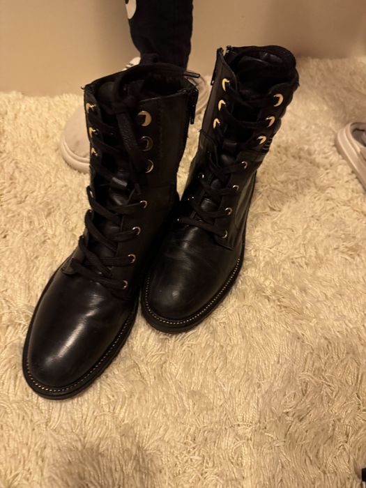 Кожени и велурени боти