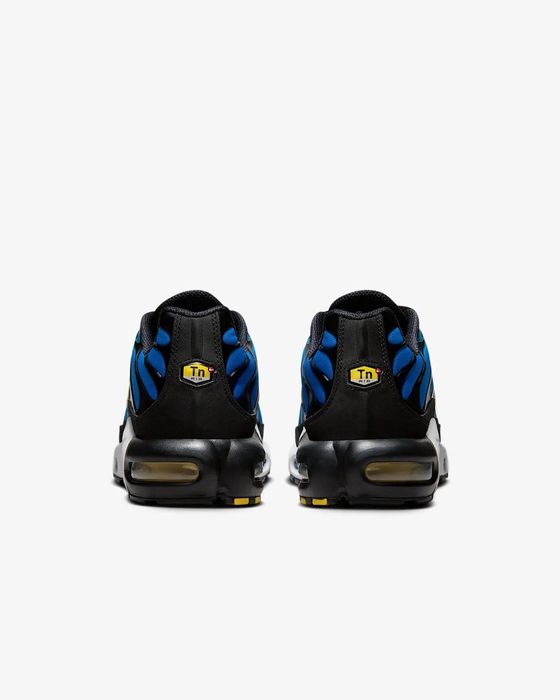 Nike Air Max Plus TN "Triple black" и други