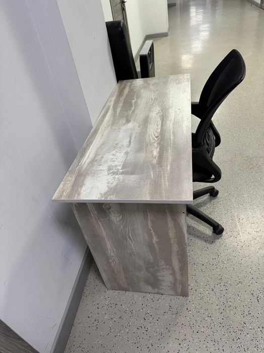 Продаётся офисные столы от 10000 и стулья от 5500 и выше