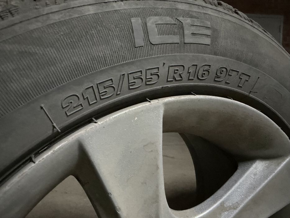 215/55 R16 Мерседес Е230 лупарик