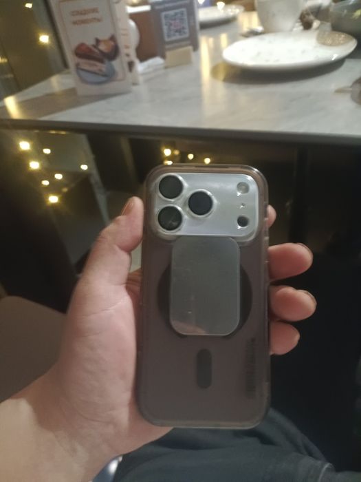 Продам айфон срочно договорная цена.