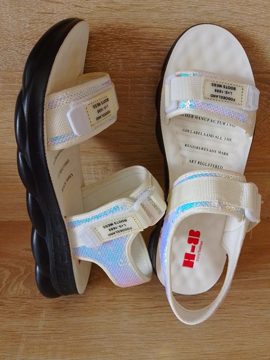 Дамски сандали н.40