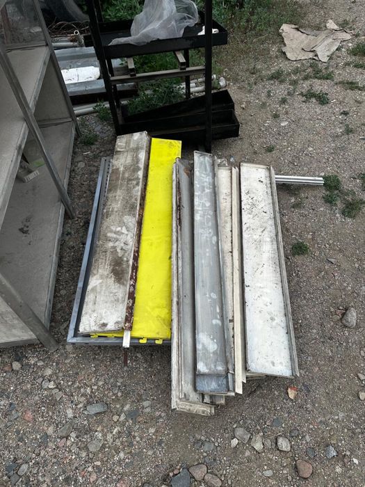 продам витрины СРОЧНО