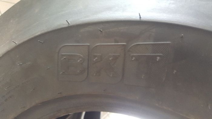 Anvelope de directie noi marimea 7.50-16 BKT cauciucuri made in India