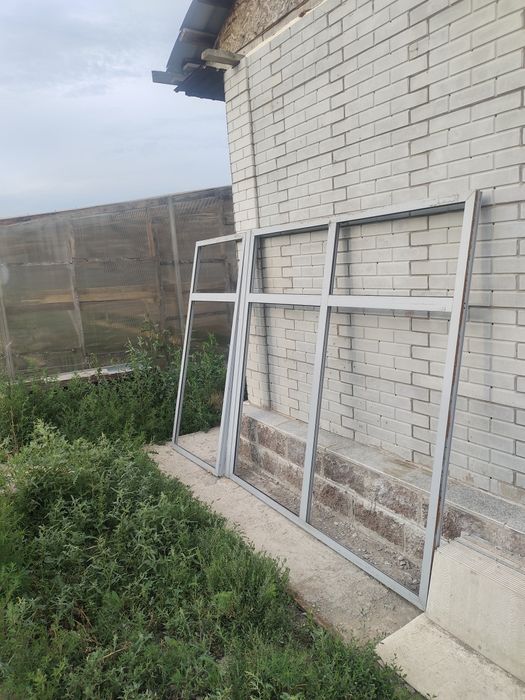 Алюминовые витраж.