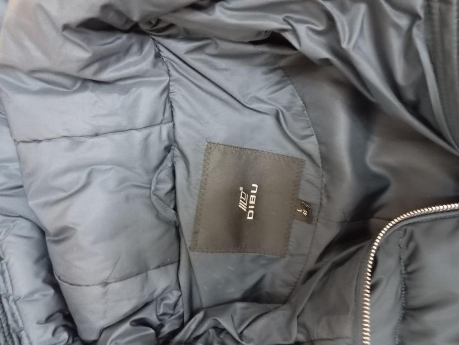 Продам куртку женскую