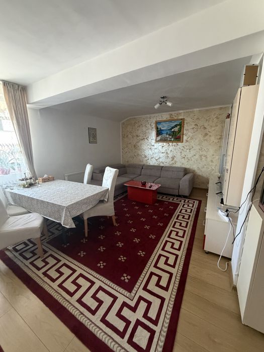 Vand apartament 3 camere Urusagului