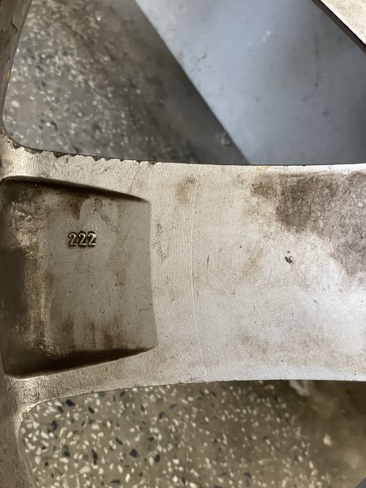 Гуми и джанти за BMW/RANGE ROVER