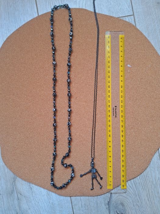 Бижута и аниме мърч