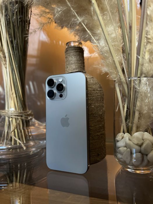 iPhone 16 Pro Max. 512 gb. Silver