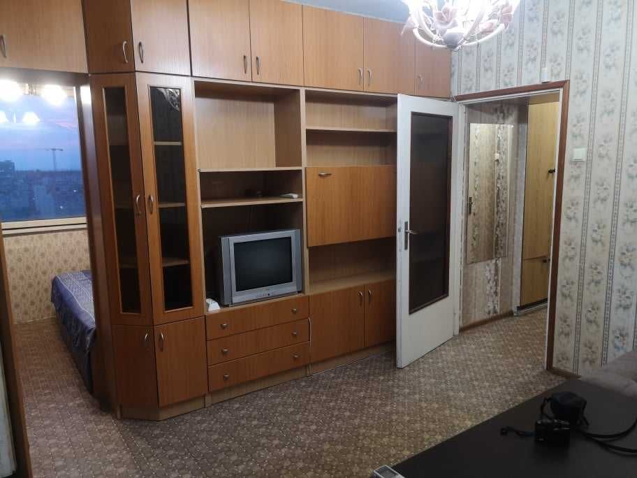 Дава се под наем Двустаен апартамент в Бургас, Изгрев - 50 кв.м за 168.3 € - Снимка #2