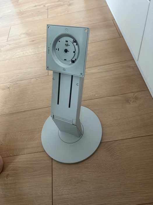 Универсална дизайнерска стойка за монитор - NEC Fujitsu VESA 100x100 - 27"/32"