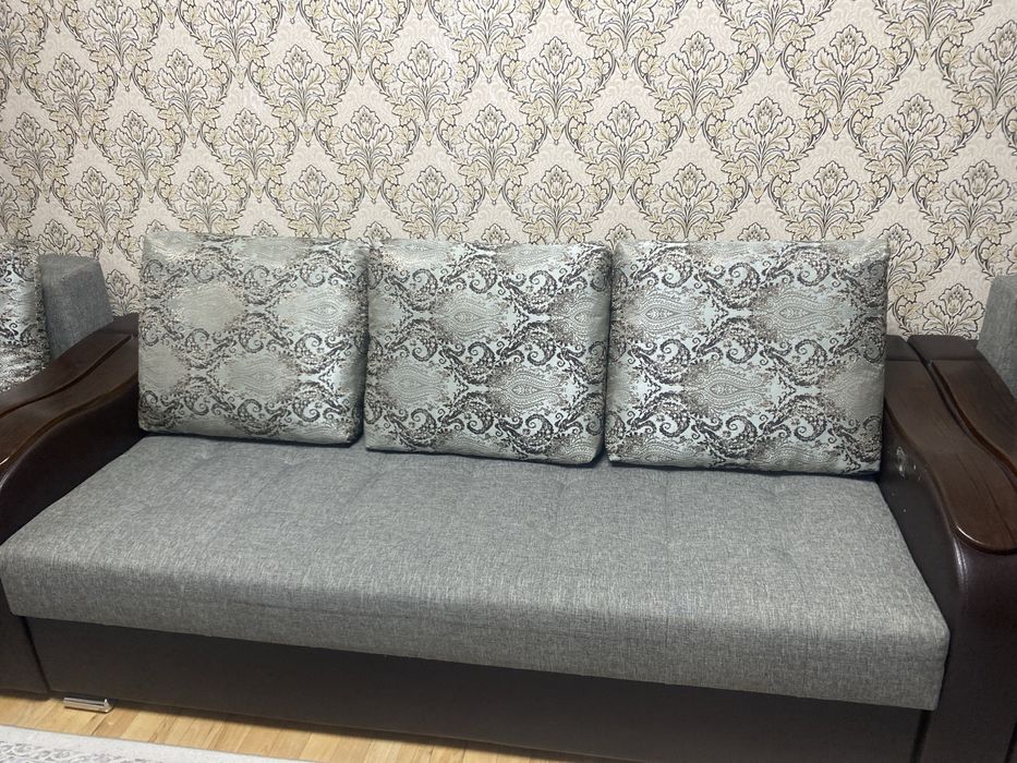 Продам диван Россия