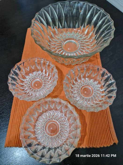 Farfurie veche traditională