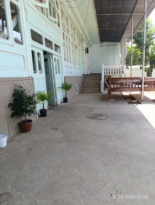 Orikzorda uchaska sotiladi