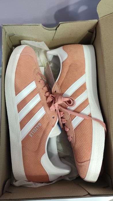 Нови Adidas ORIGINALS Gazelle 43 1/3