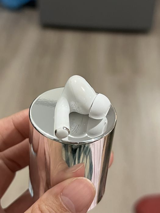 Airpods pro 2 поколение левый оригинал