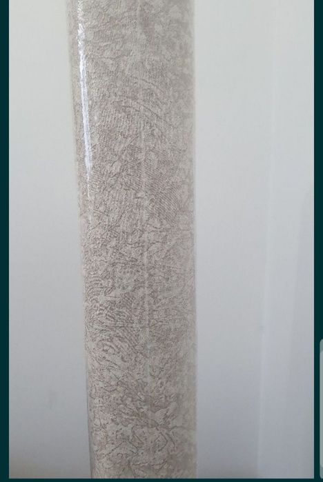 1 рулон  обоев в упаковке новый  продам